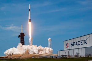 SpaceX_Rocket